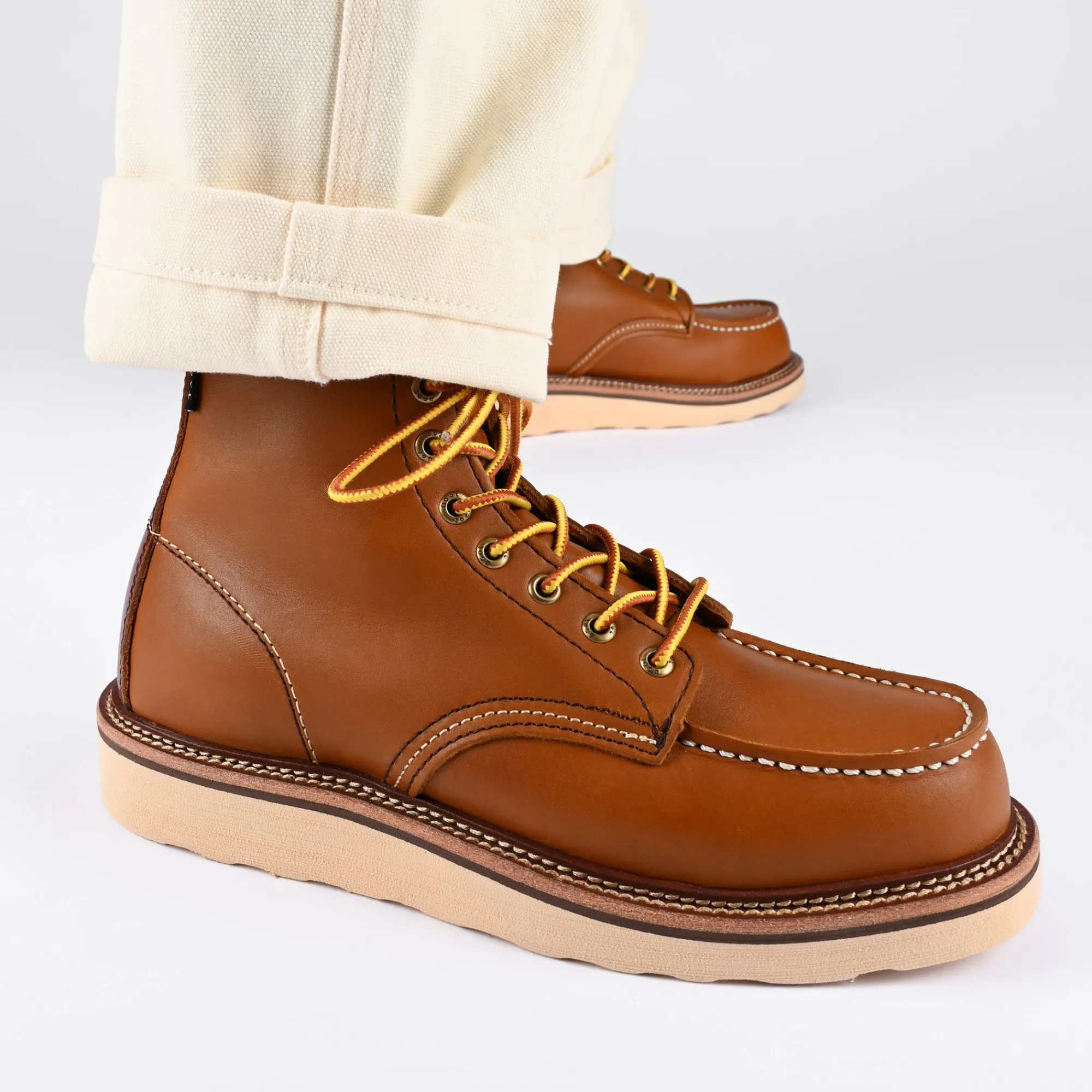 Hot TAFT Model 002 Boot In Honey