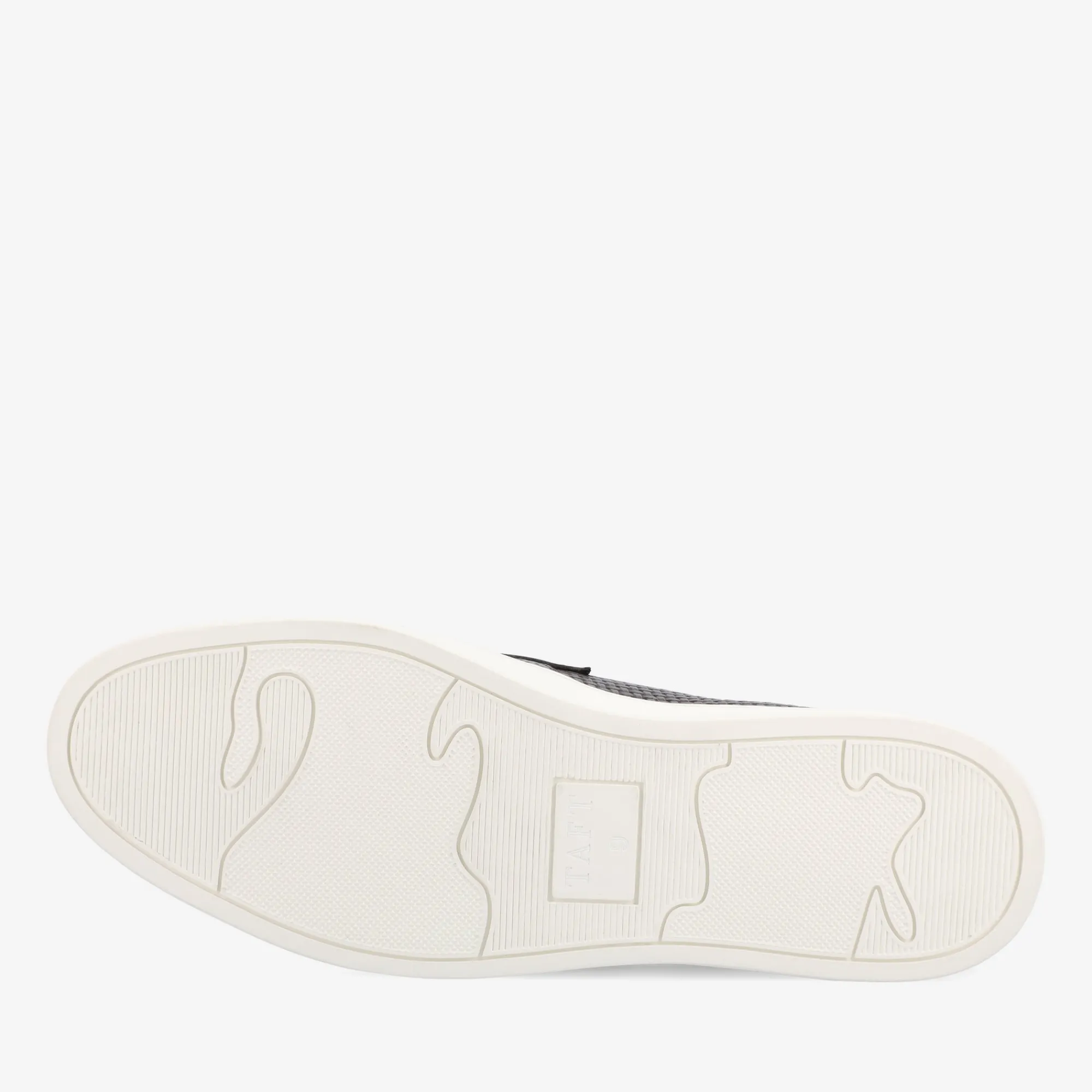 Shop TAFT Model 106 Loafer In Cherry