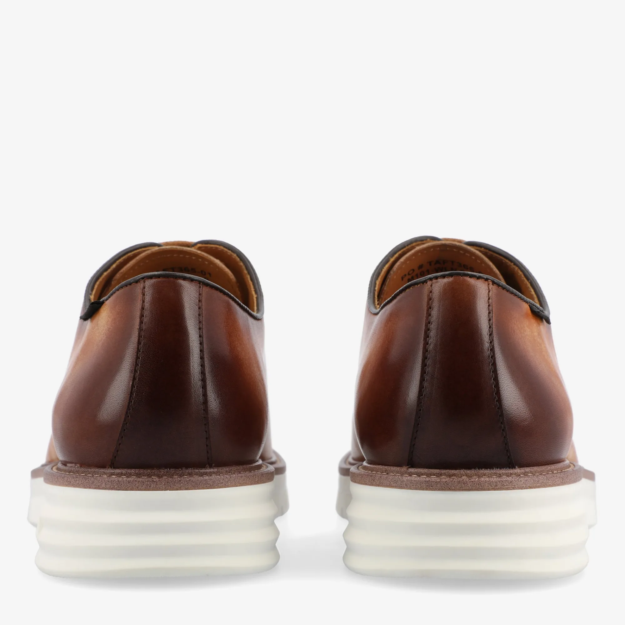 Store TAFT Model 101 Shoe In Walnut