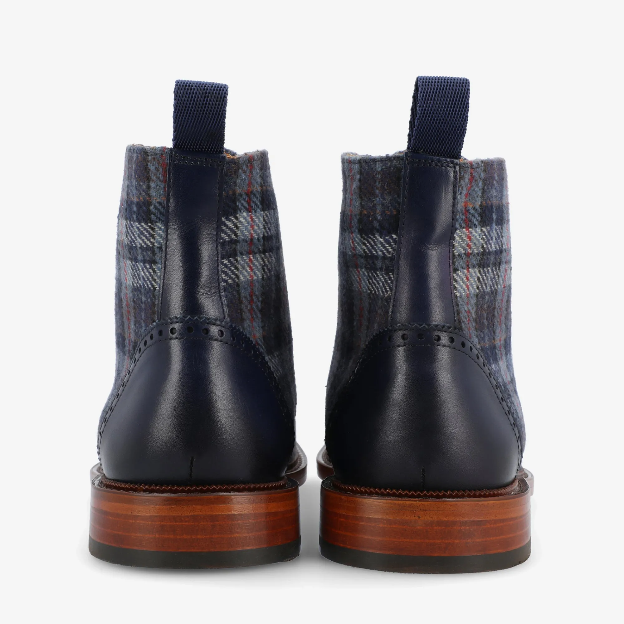 Fashion TAFT The Hamilton Boot In Blue Plaid |